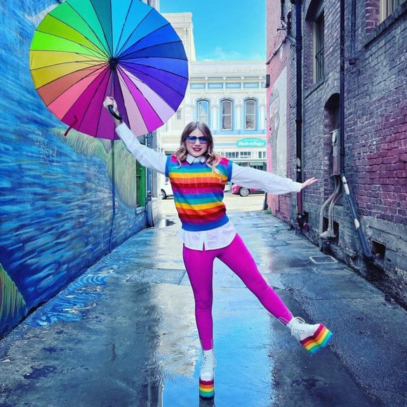 Hello! Welcome to my crazy closet!! - Picture 7 of 14